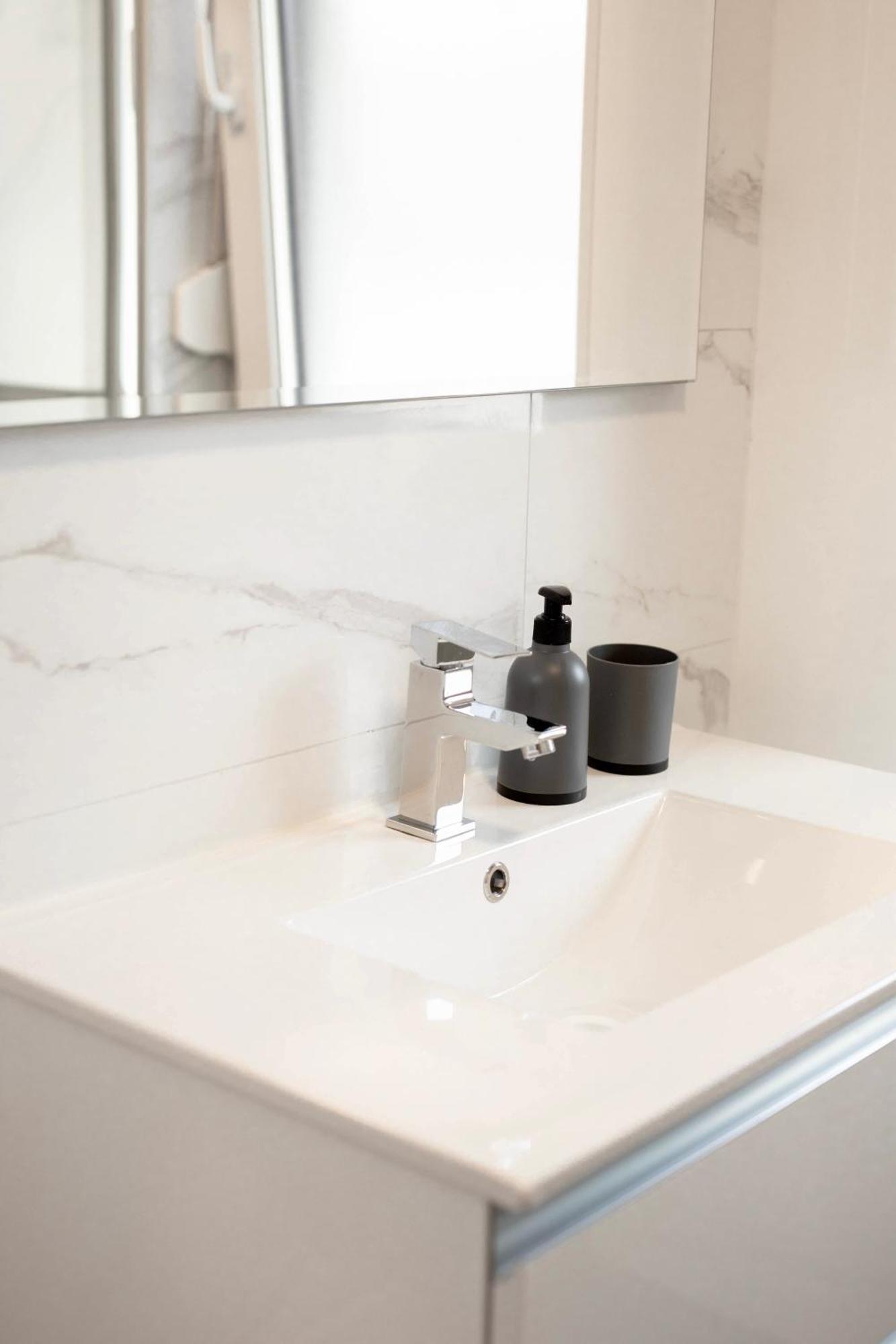 Aura Apartments Zirovnica Dış mekan fotoğraf
