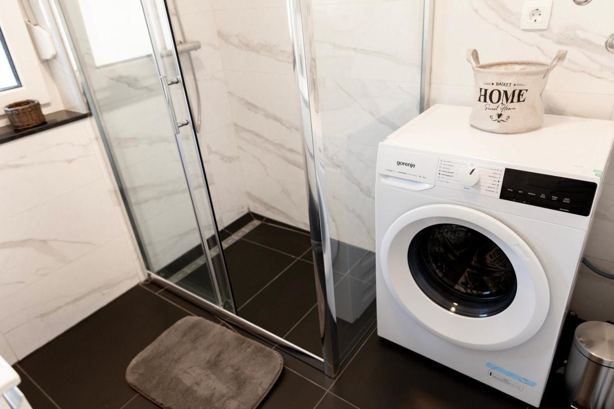 Aura Apartments Zirovnica Dış mekan fotoğraf