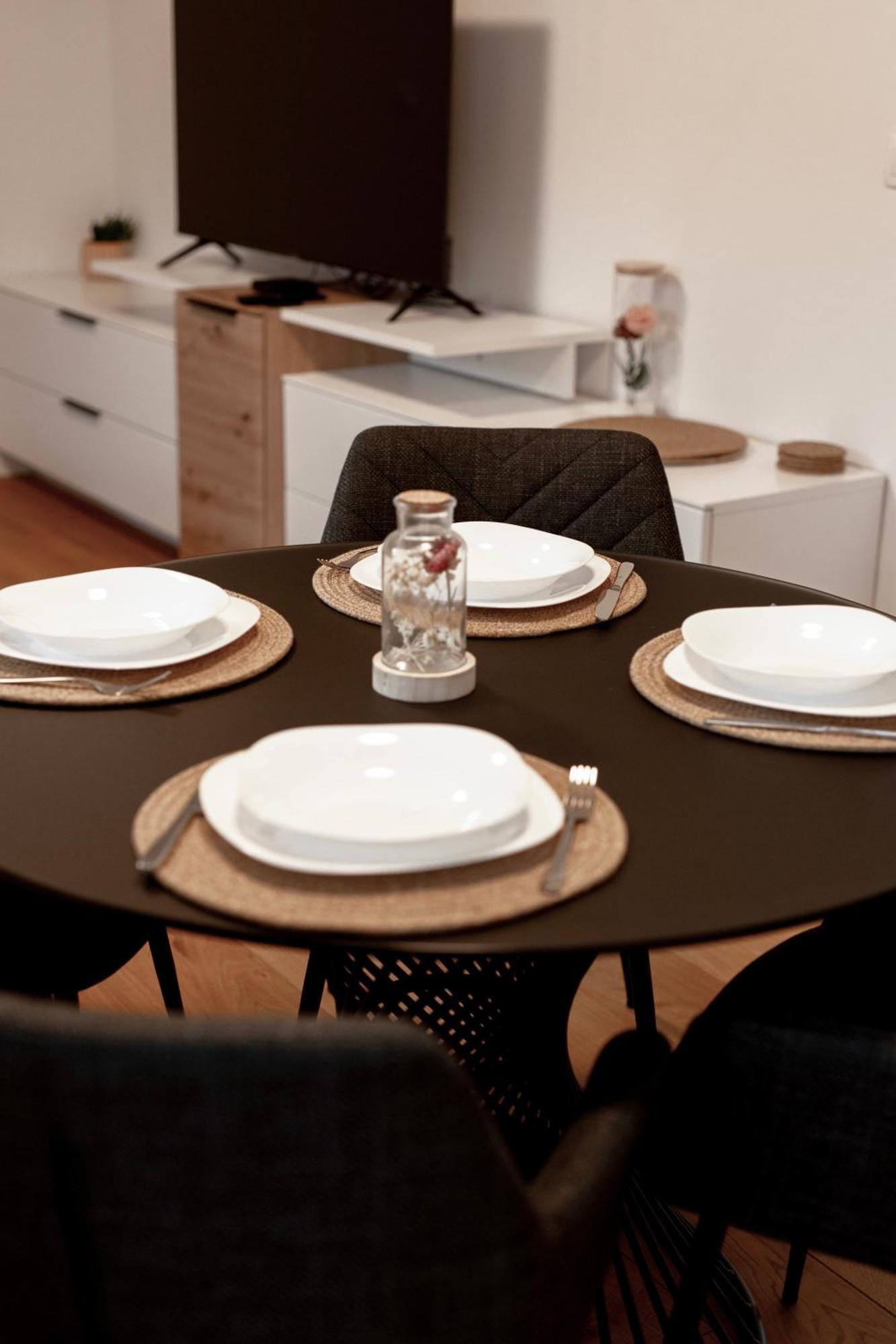 Aura Apartments Zirovnica Dış mekan fotoğraf