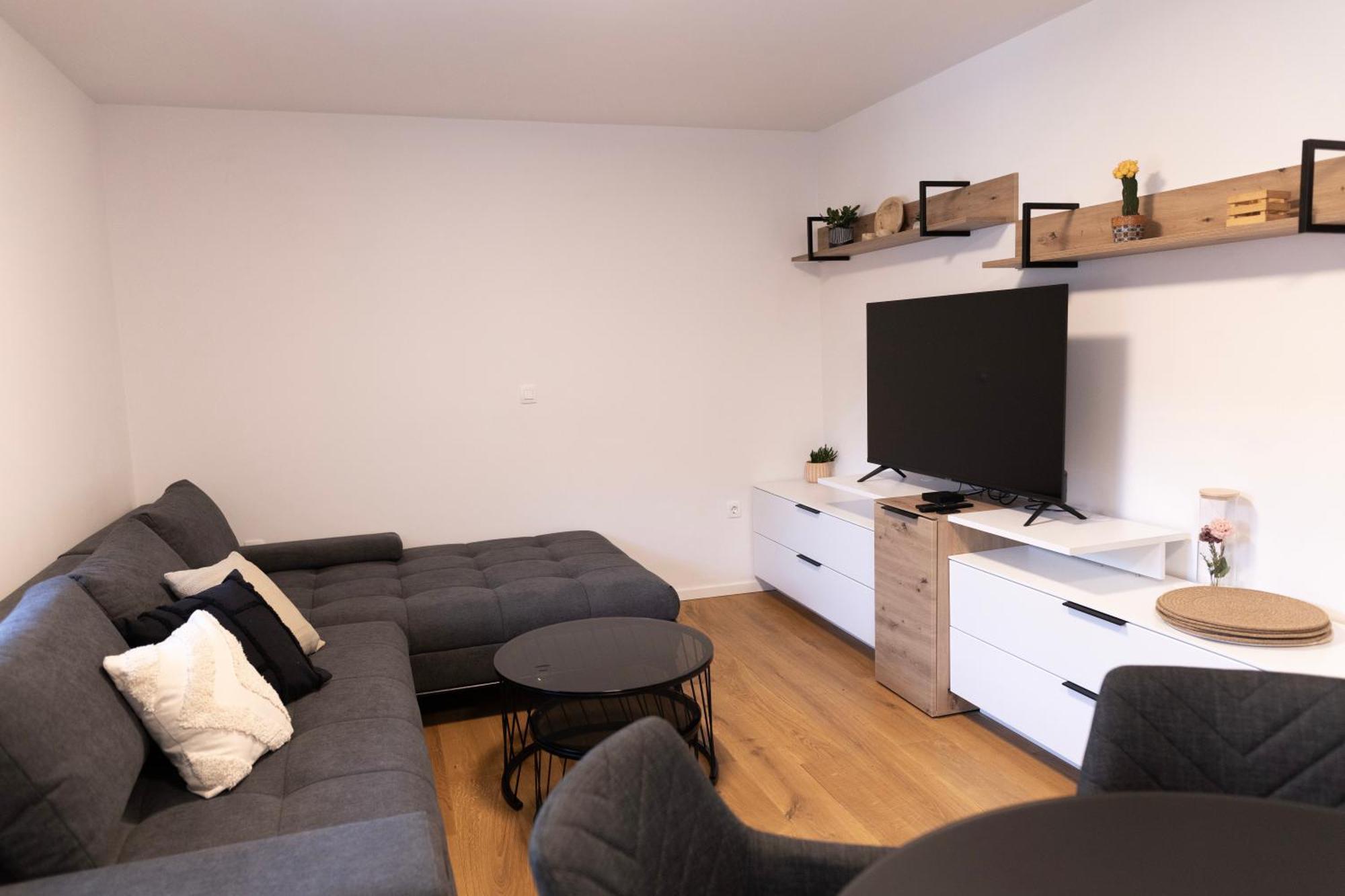 Aura Apartments Zirovnica Dış mekan fotoğraf
